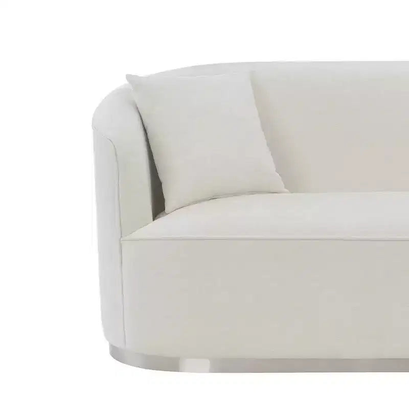 Canapé deux places classique 64", Chenille beige, 2 oreillers, Aucun assemblage requis
