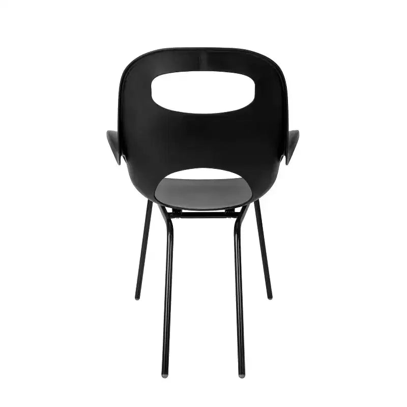 Chaise de salle à manger empilable à dossier incurvé