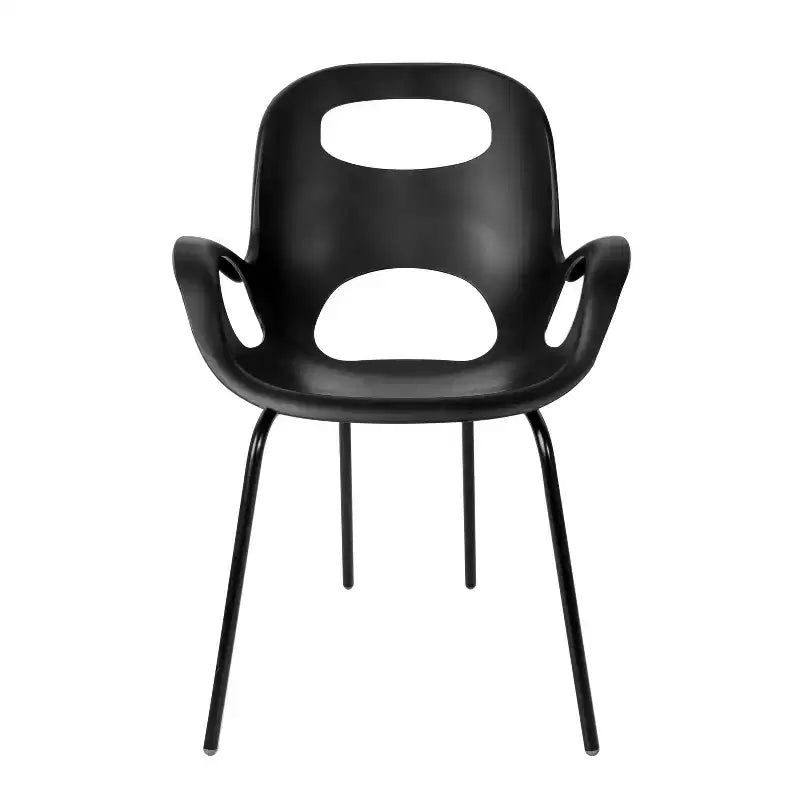 Chaise de salle à manger empilable à dossier incurvé